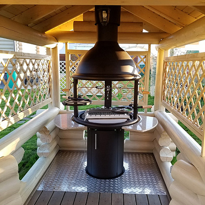 Дровяной гриль Fireline BBQ в беседке