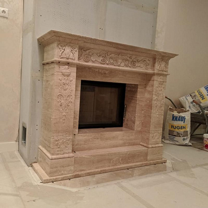 Мраморный портал Астов мрамор Дайно Реале