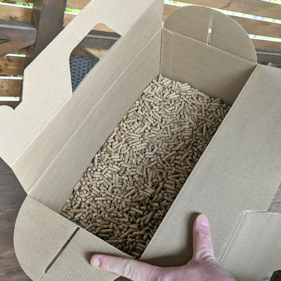 Пеллеты для гриля Shemzer, дуб 100%, 10 кг Пеллеты для гриля Shemzer, дуб 100%, 10 кг